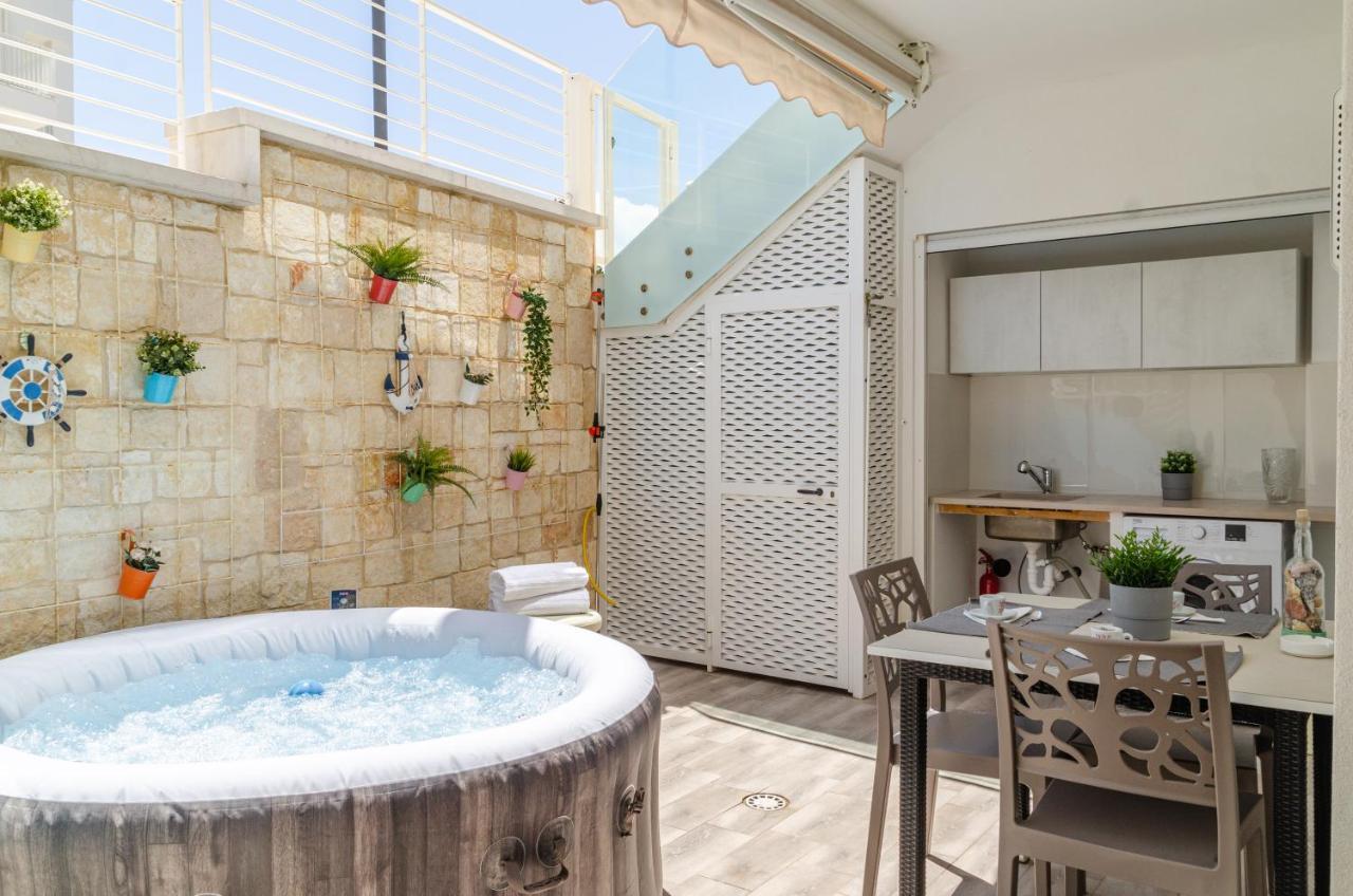 Apulialux Little Jem W Jacuzzi / 180 Steps From Sea Villa Polignano a Mare Ngoại thất bức ảnh